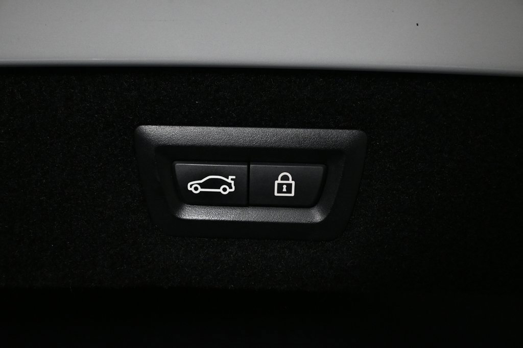 Used 2020 BMW 840i Gran Coupe w/ M Sport Package image 28