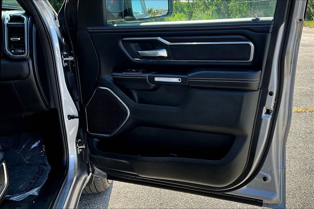 Used 2024 RAM 1500 Laramie image 25