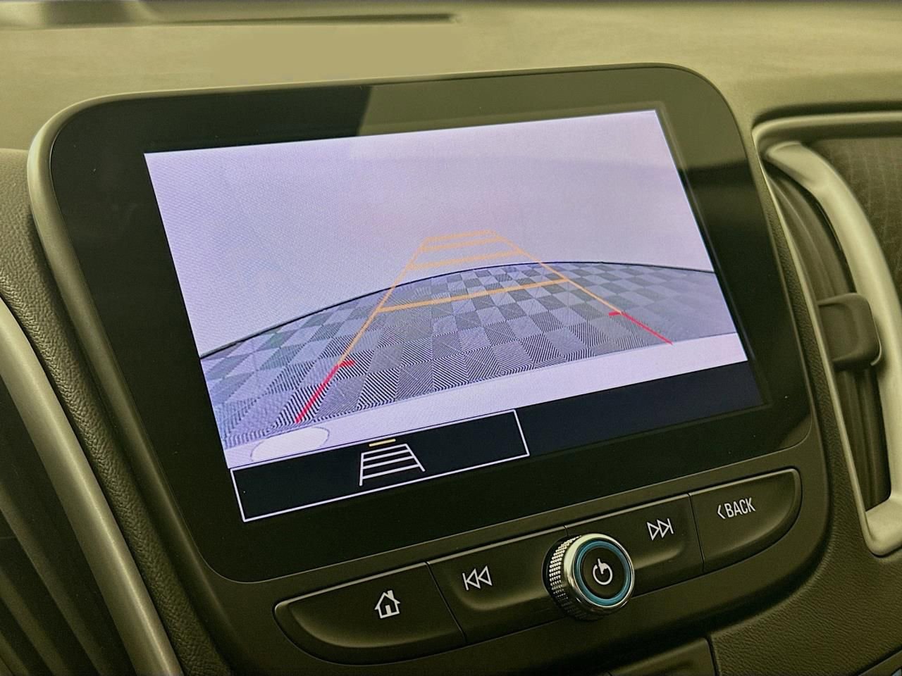 Used 2023 Chevrolet Malibu LT image 42