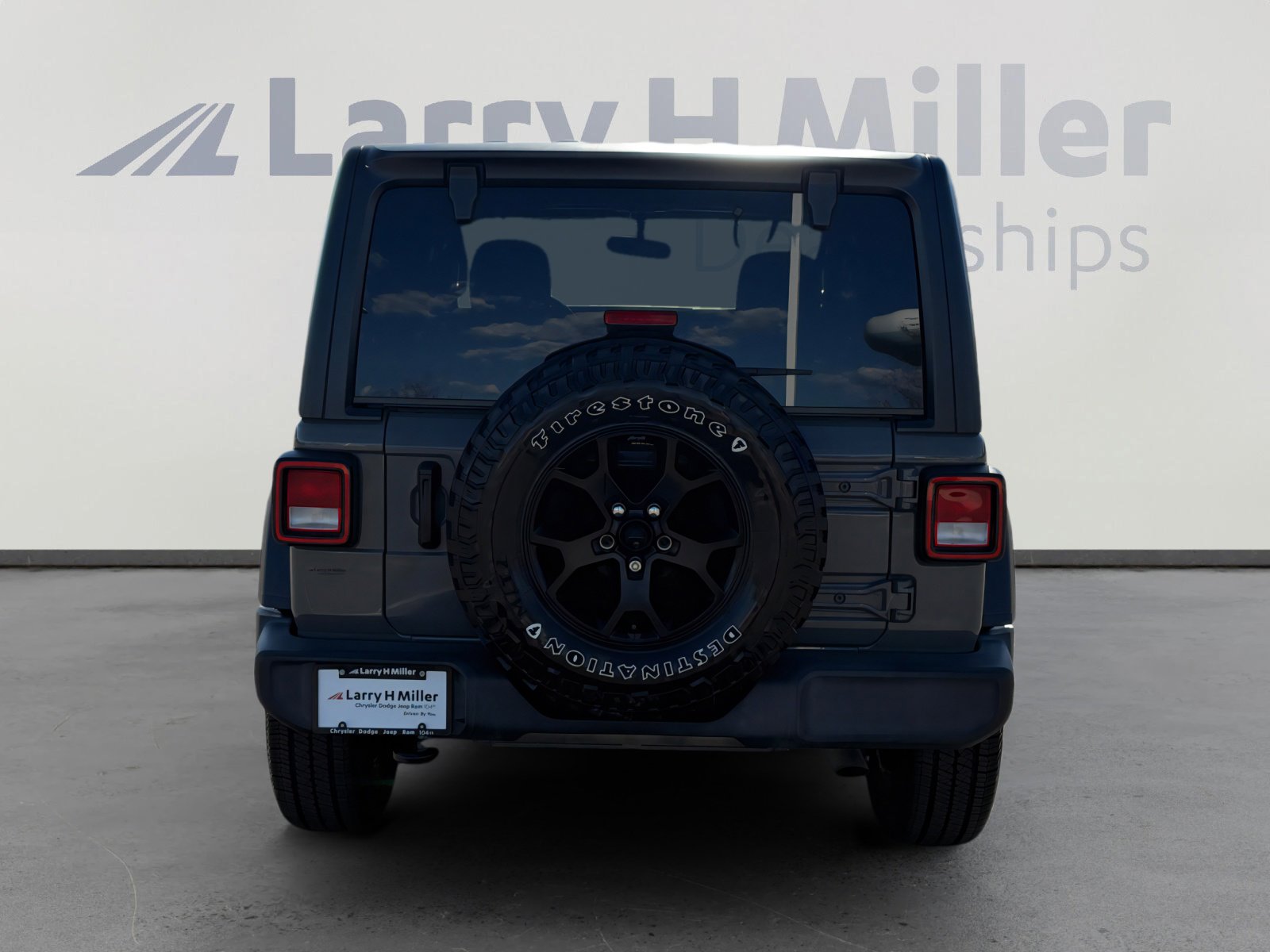 Used 2021 Jeep Wrangler Sport AWD/4WD image 5