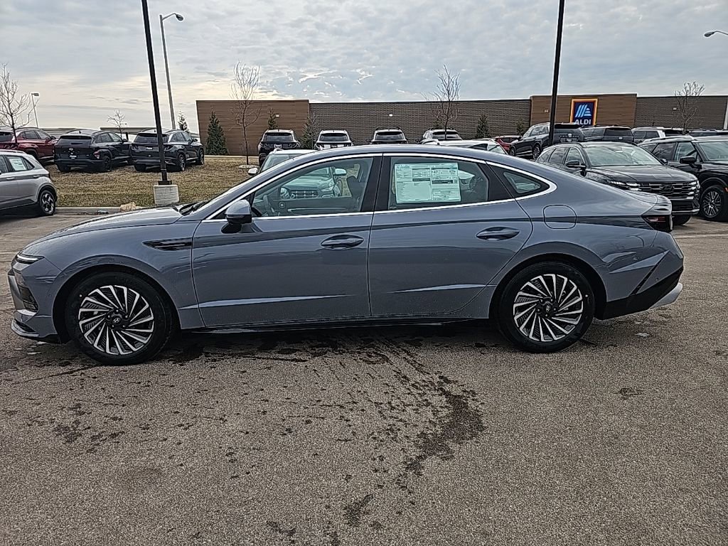 New 2026 Hyundai Sonata Limited FWD image 2