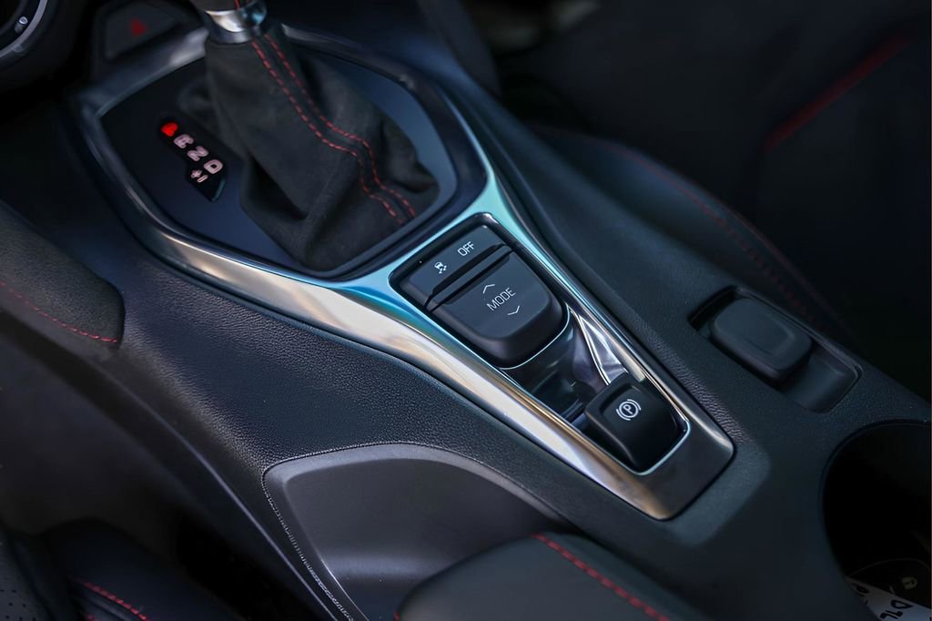 Used 2021 Chevrolet Camaro ZL1 image 19