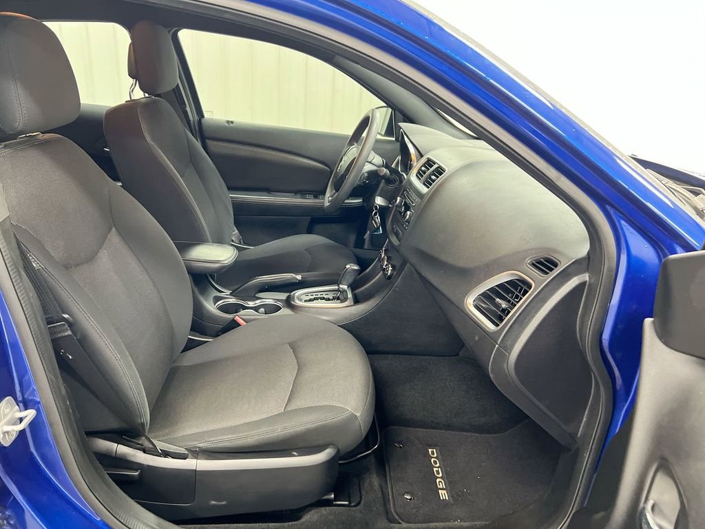 Used 2013 Dodge Avenger SE image 20