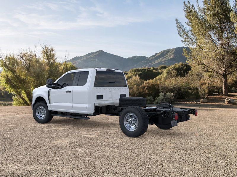 New 2026 Ford F350 XL w/ XL Chrome Package image 4