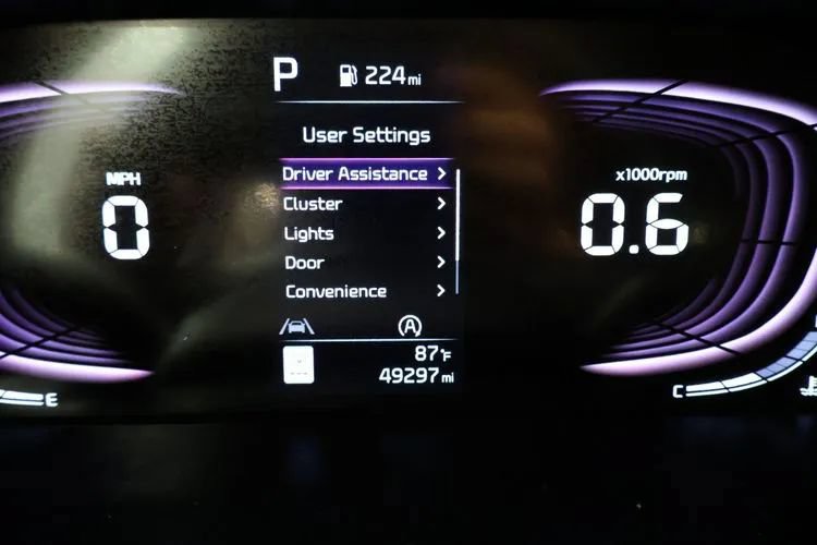 Used 2024 Kia Soul LX w/ LX Technology Package FWD image 25
