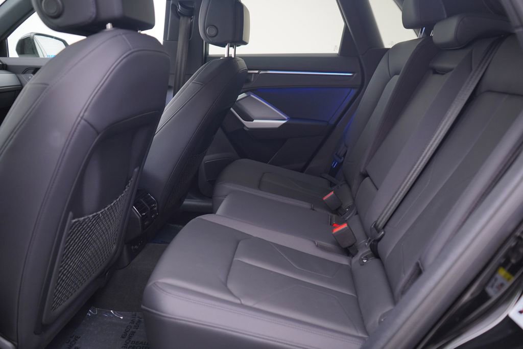 Used 2023 Audi Q3 2.0T Premium Plus w/ Premium Plus Package image 7