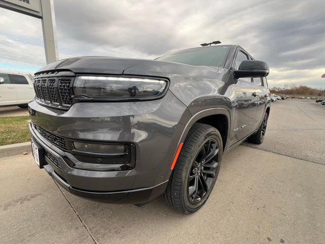 Used 2023 Jeep Grand Wagoneer Series II image 2