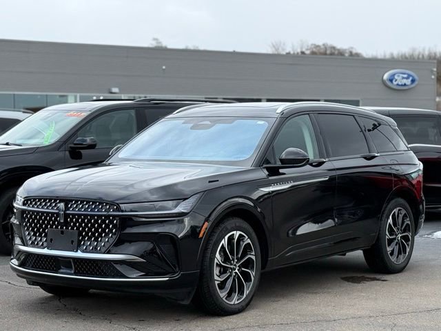 Used 2025 Lincoln Nautilus Reserve image 43