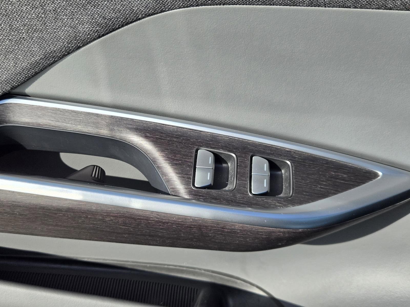 Used 2024 Lucid Air Pure image 19