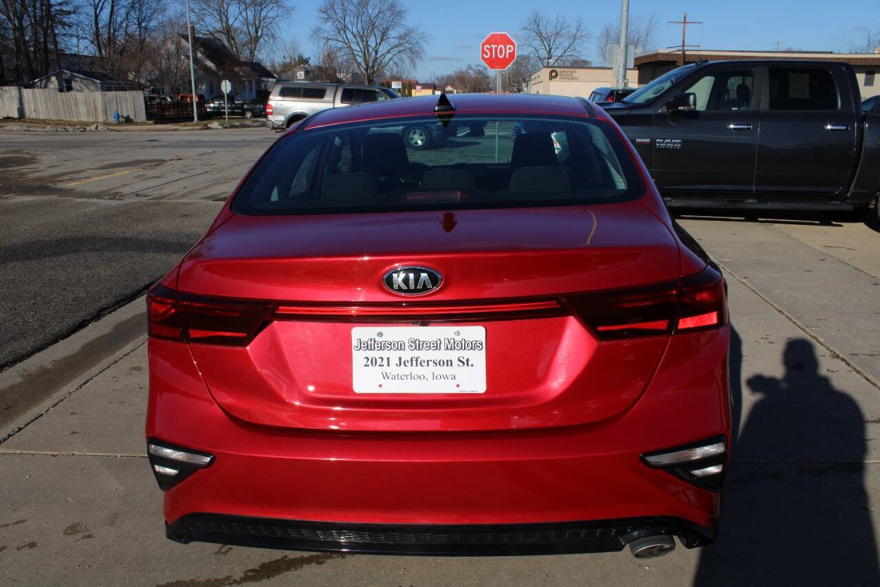 Used 2021 Kia Forte LXS image 4