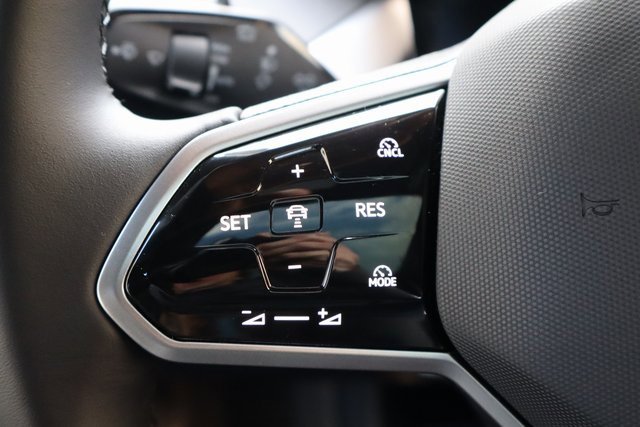 Used 2025 Volkswagen ID. Buzz Pro S Plus image 22