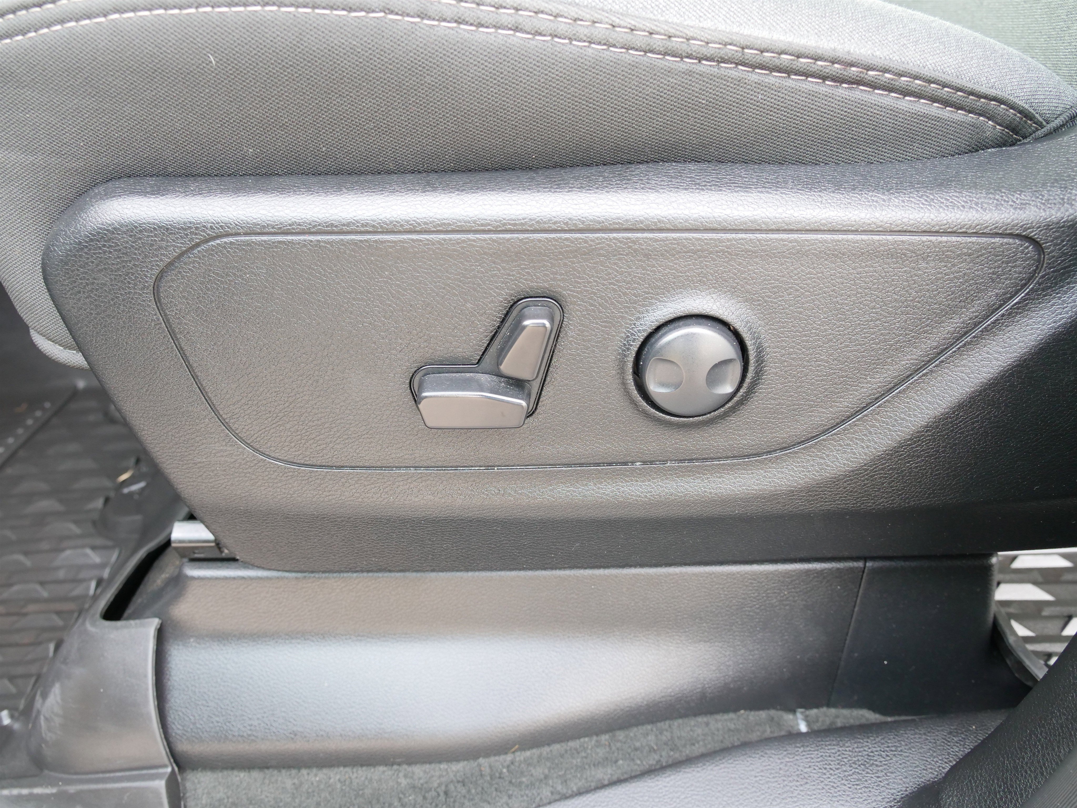 Used 2023 RAM 1500 Lone Star image 15