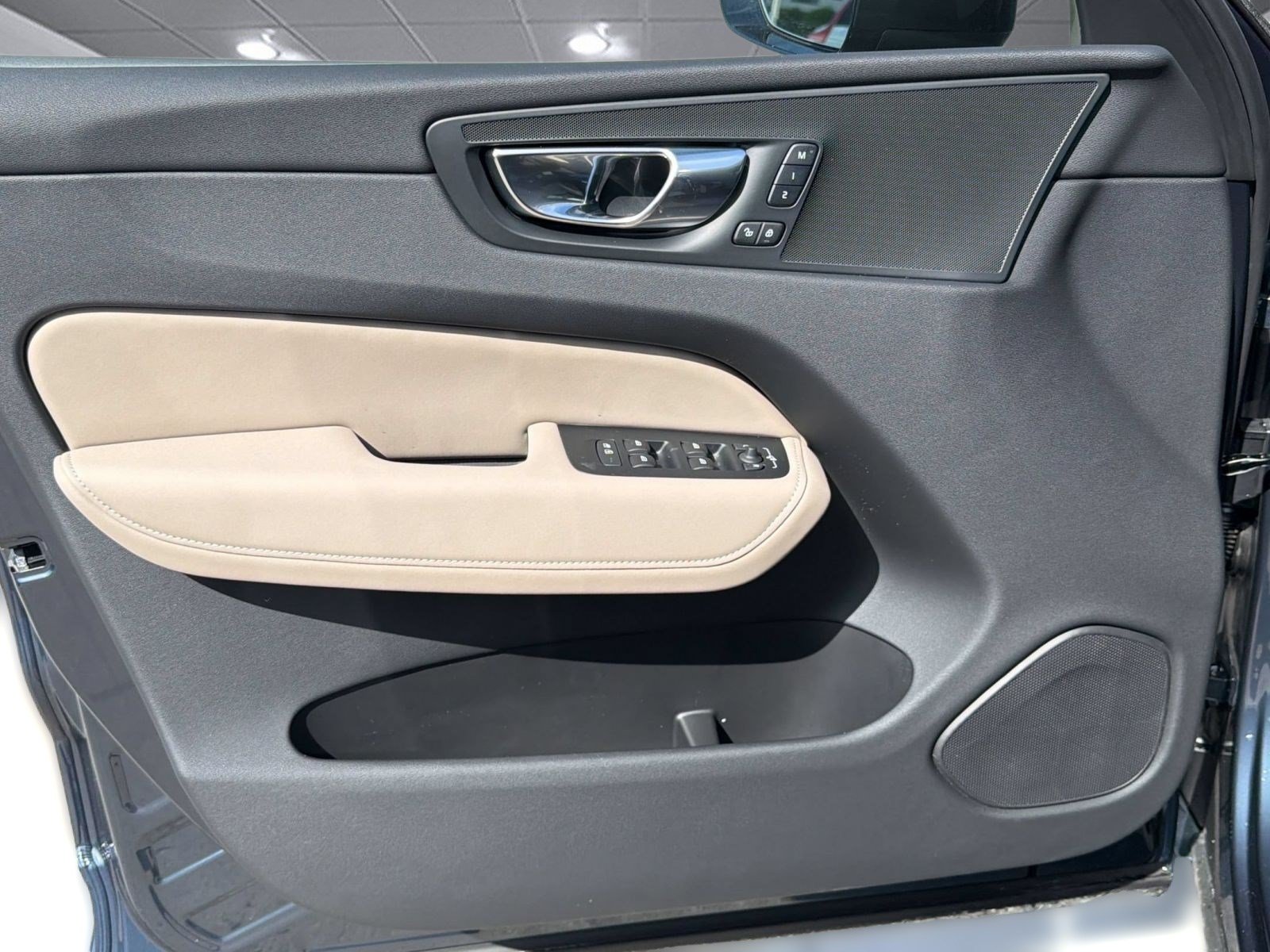 New 2026 Volvo XC60 B5 Core w/ Climate Package AWD/4WD image 27