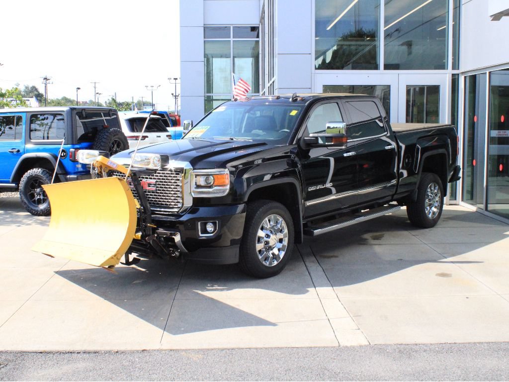 Used 2016 GMC Sierra 2500 Denali w/ Snow Plow Prep Package AWD/4WD image 3