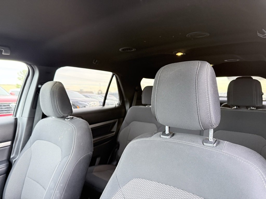 Used 2018 Ford Explorer XLT image 22