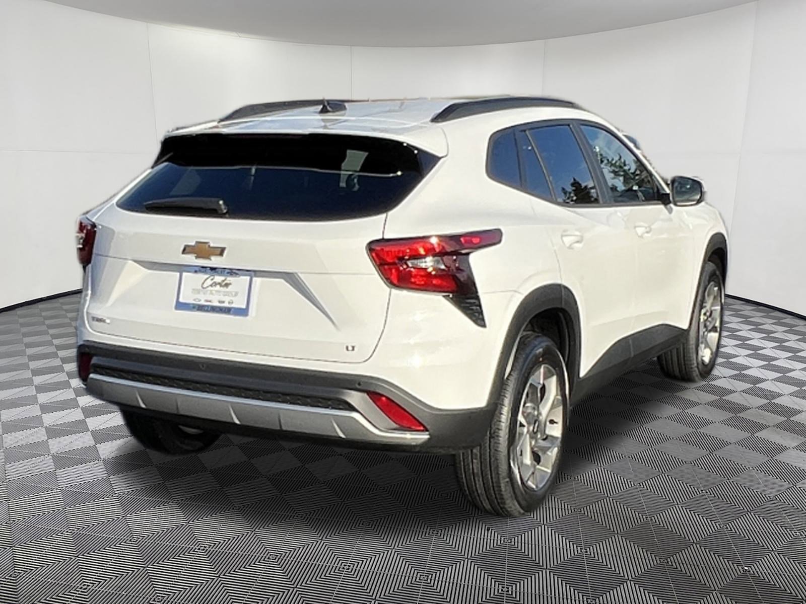 New 2026 Chevrolet Trax LT w/ Driver Confidence Package image 6