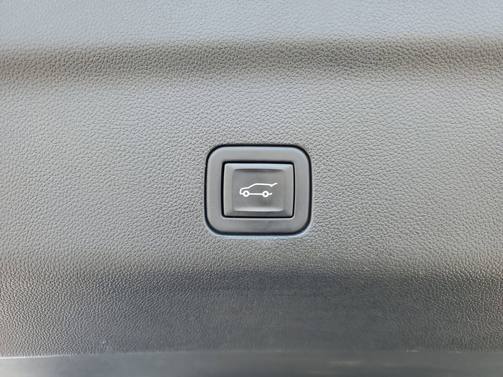 Certified 2024 GMC Yukon XL Denali Ultimate image 36