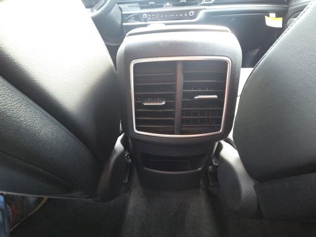 Used 2025 Kia Sportage EX image 19