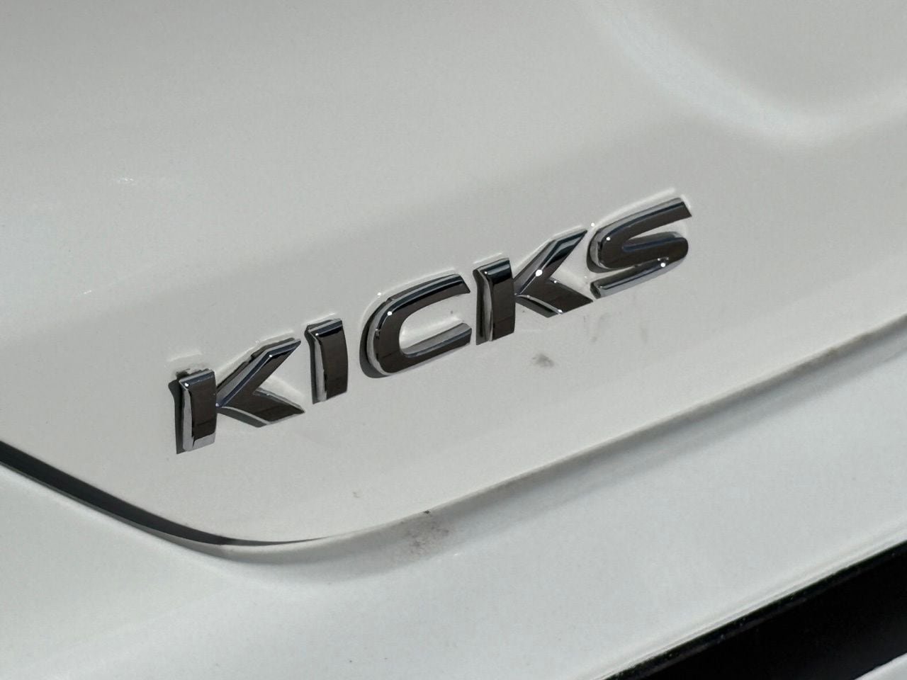 Certified 2021 Nissan Kicks S FWD image 10