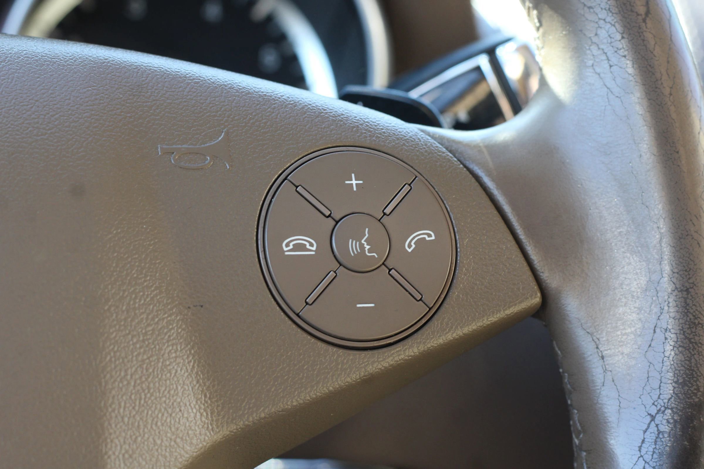 Used 2011 Mercedes-Benz GL 450 4MATIC image 17