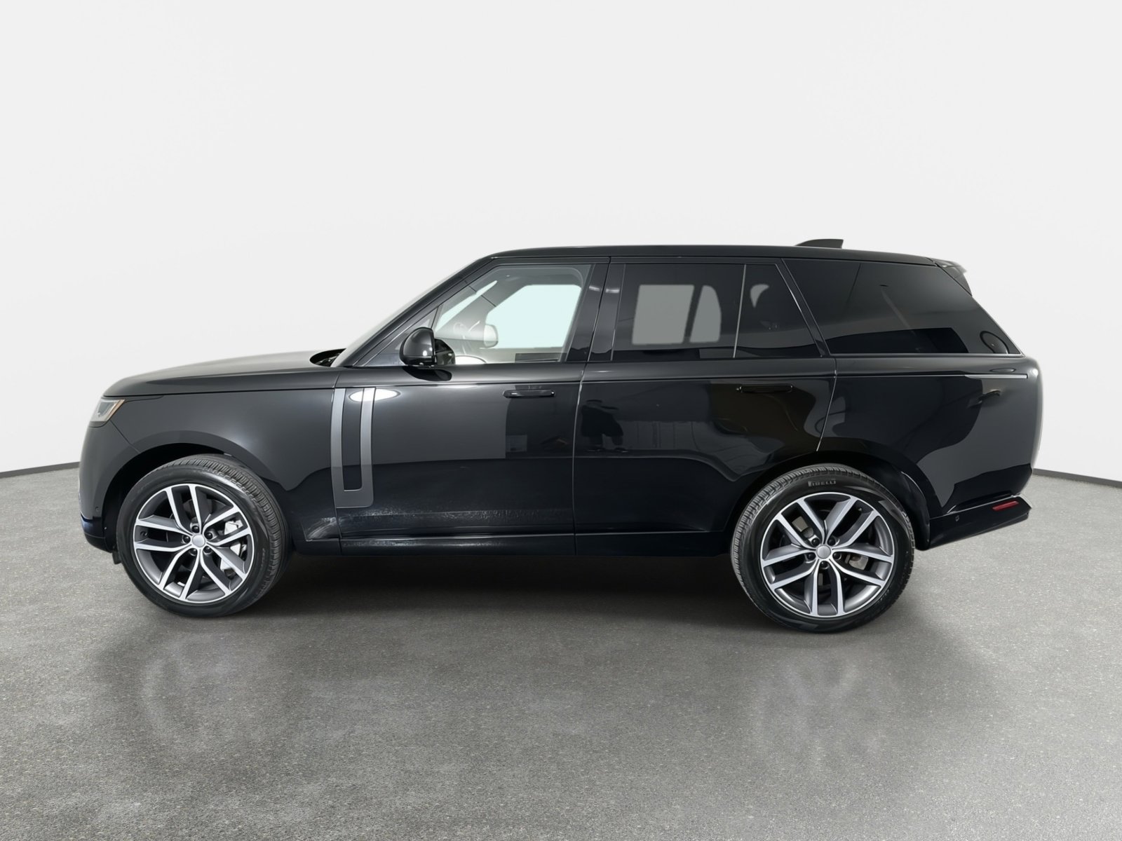 Used 2024 Land Rover Range Rover SE AWD/4WD image 5