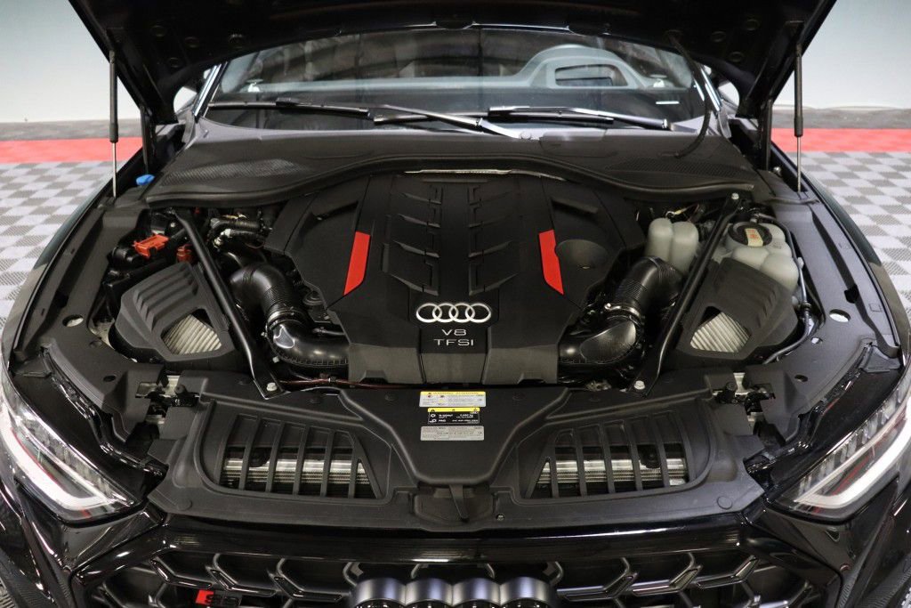Used 2023 Audi S8 AWD/4WD image 90