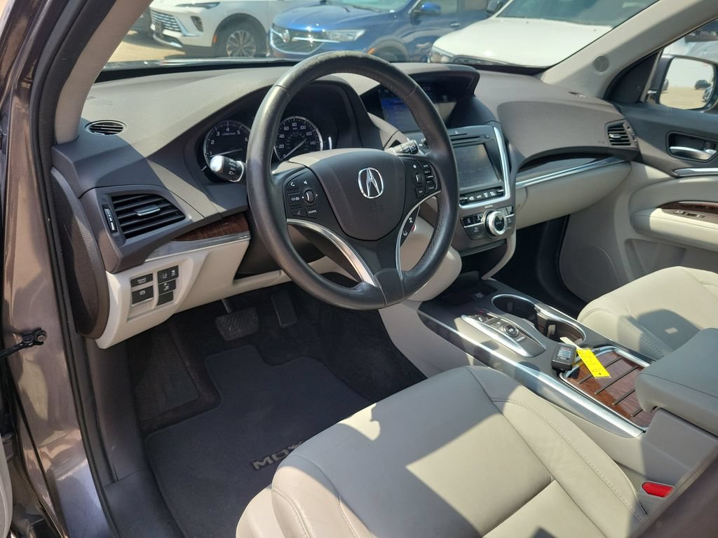 Used 2017 Acura MDX w/ Technology Package AWD/4WD image 19