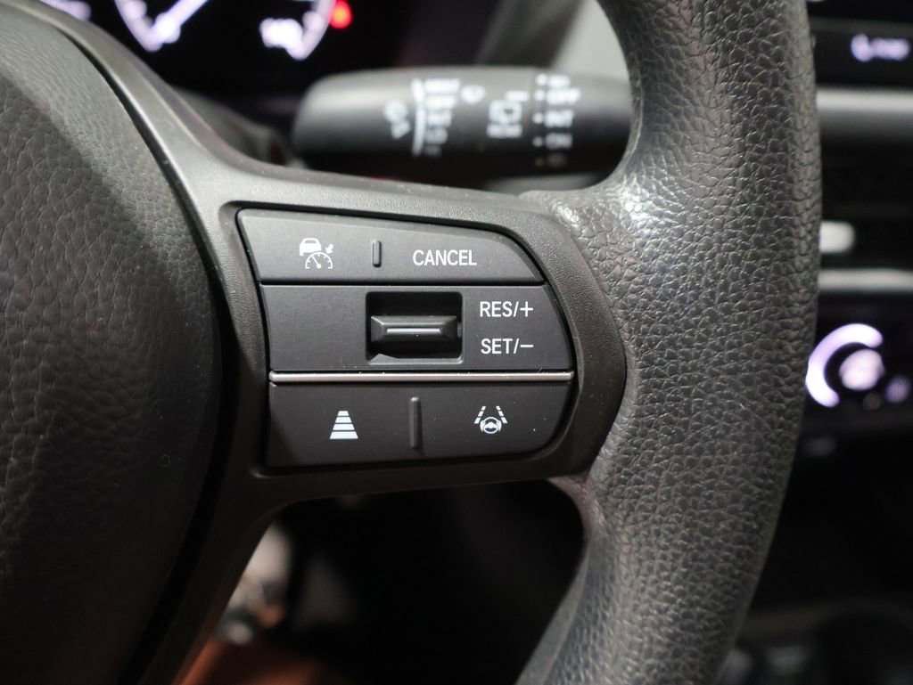 Used 2023 Honda HR-V LX image 35