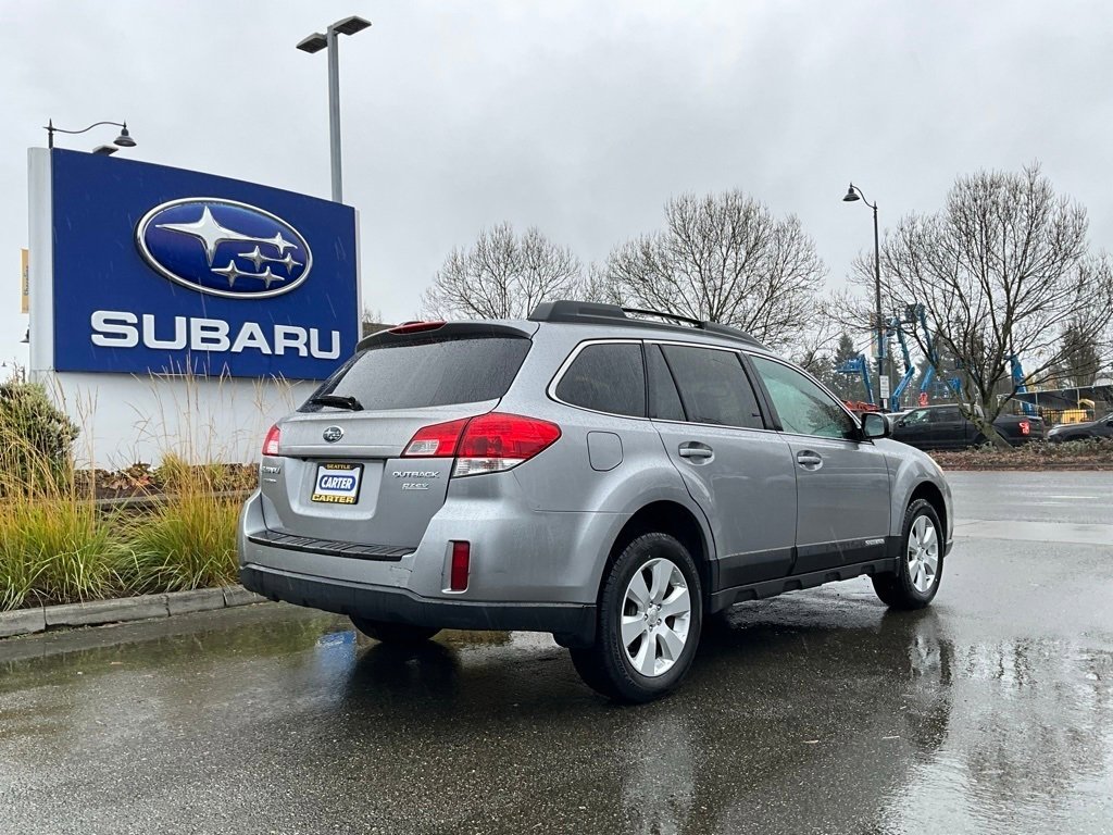 Used 2011 Subaru Outback 2.5i Premium w/ All-Weather Pkg image 8
