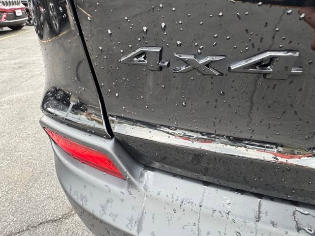 Used 2023 Jeep Cherokee Altitude Lux image 46