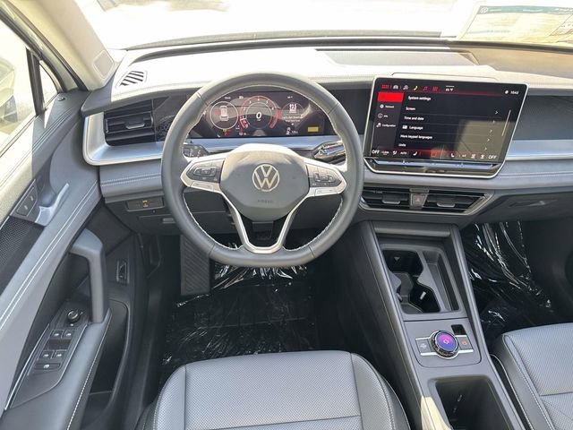 New 2026 Volkswagen Tiguan SE image 8