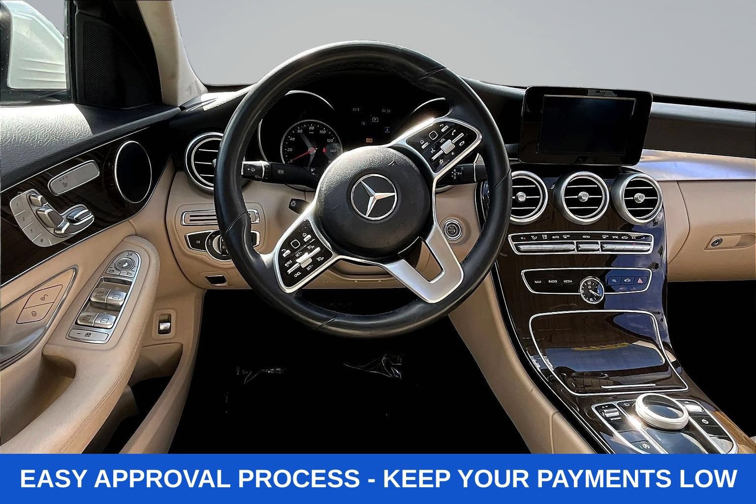 Used 2019 Mercedes-Benz C 300 4MATIC Sedan image 9