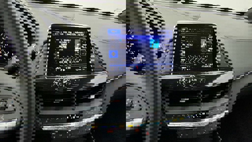 Used 2025 Cadillac CT4 Premium Luxury image 17