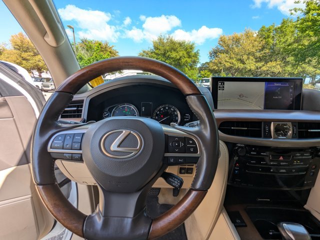 Used 2021 Lexus LX 570 4WD w/ Luxury Package image 16