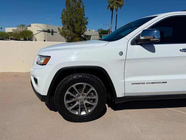 Used 2015 Jeep Grand Cherokee Limited w/ Luxury Group II image 13