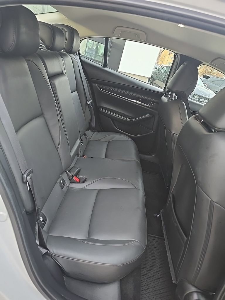 Used 2024 MAZDA MAZDA3 s image 11