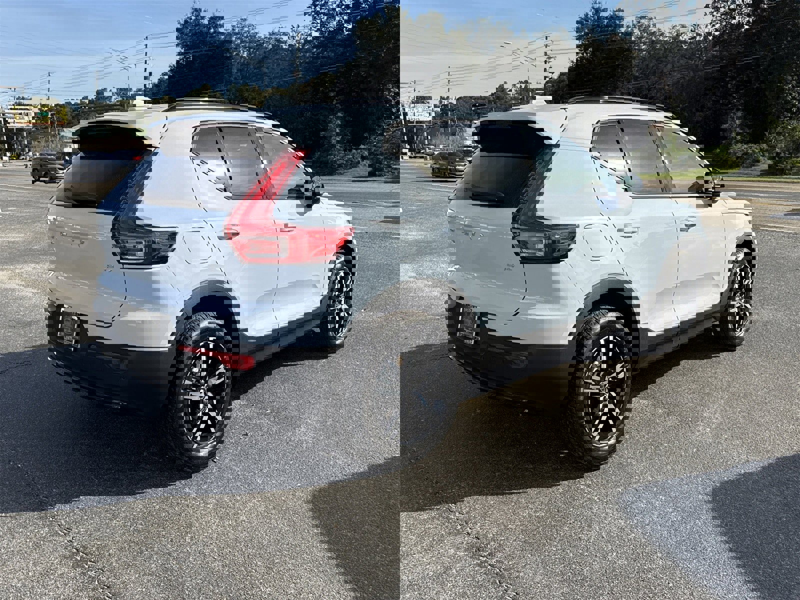 New 2026 Volvo XC40 B4 Core w/ Protection Package image 5
