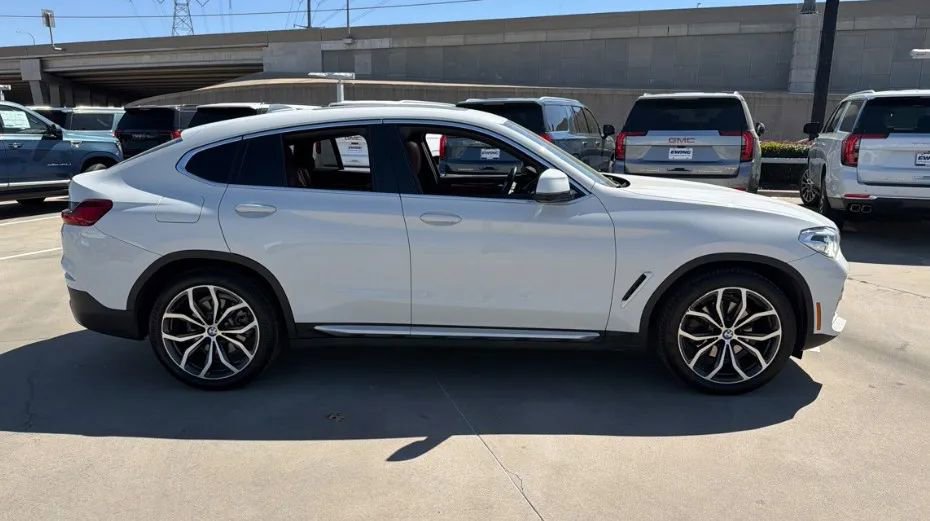 Used 2019 BMW X4 xDrive30i w/ Convenience Package AWD/4WD image 2