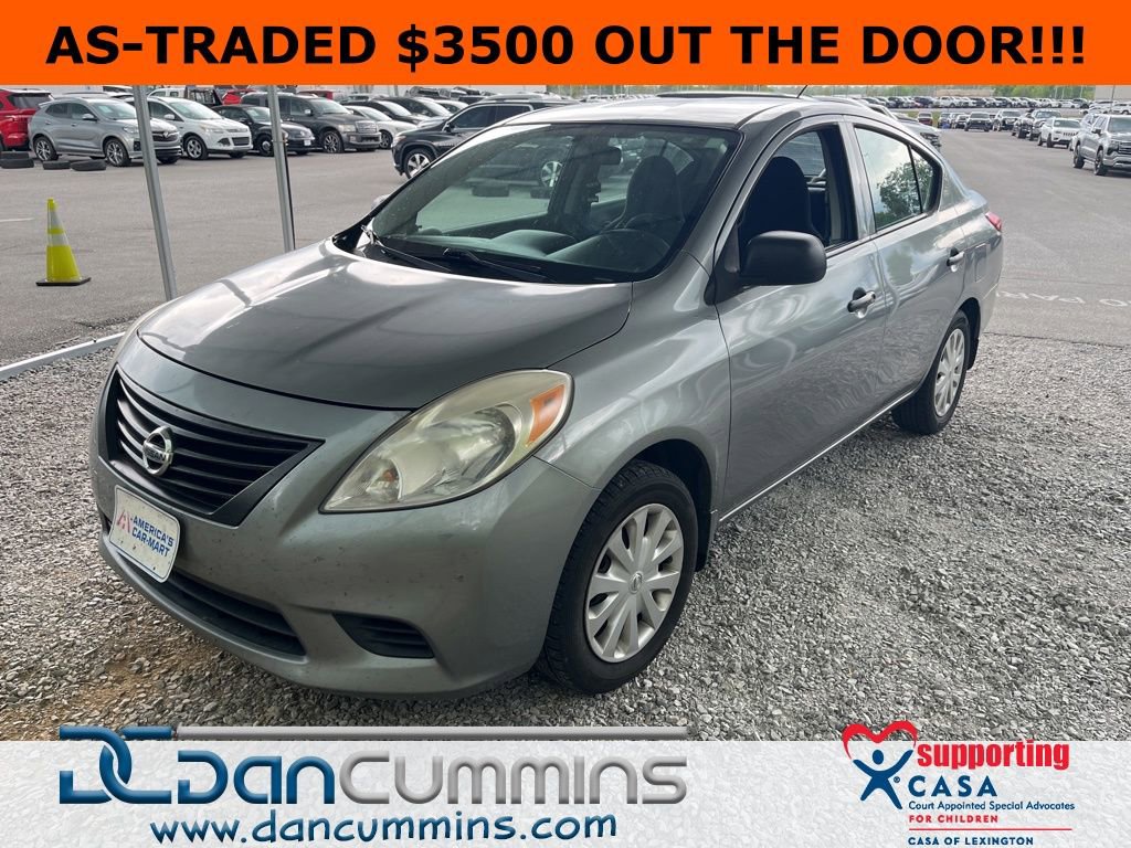 Used 2014 Nissan Versa S FWD image 1