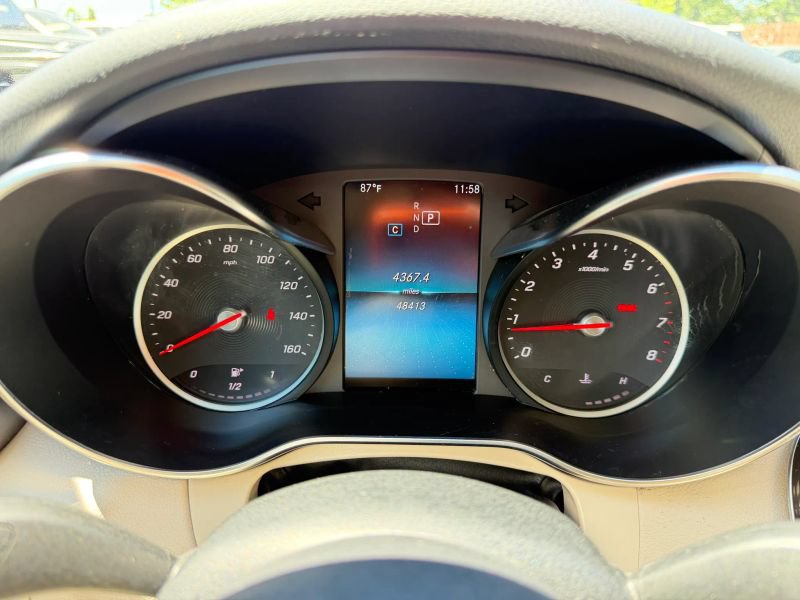 Used 2019 Mercedes-Benz C 300 4MATIC Sedan image 22
