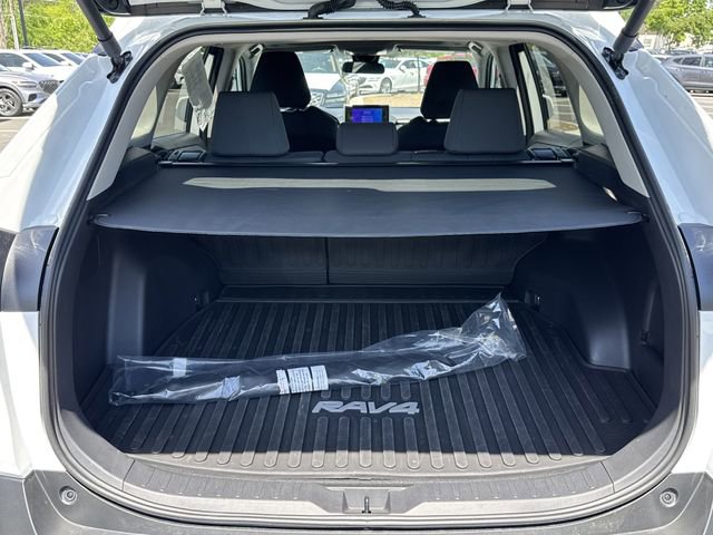 Used 2025 Toyota RAV4 XLE w/ Convenience Package FWD image 18