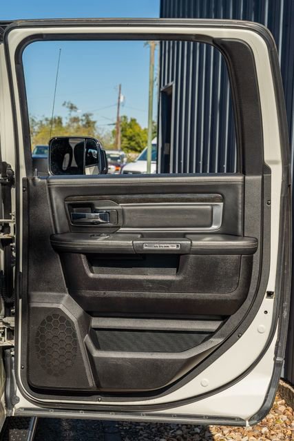 Used 2017 RAM 3500 Laramie Longhorn image 41