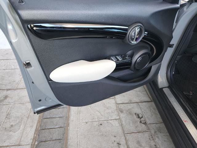 Used 2020 MINI Cooper S image 28