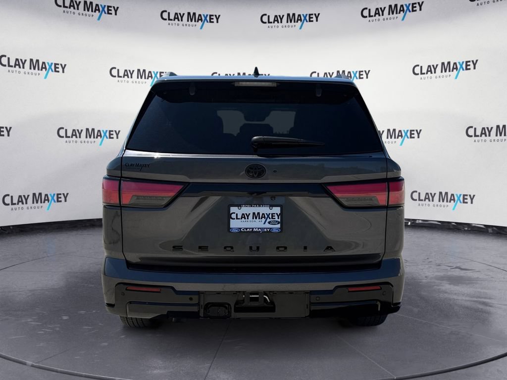 Used 2024 Toyota Sequoia Limited AWD/4WD image 4