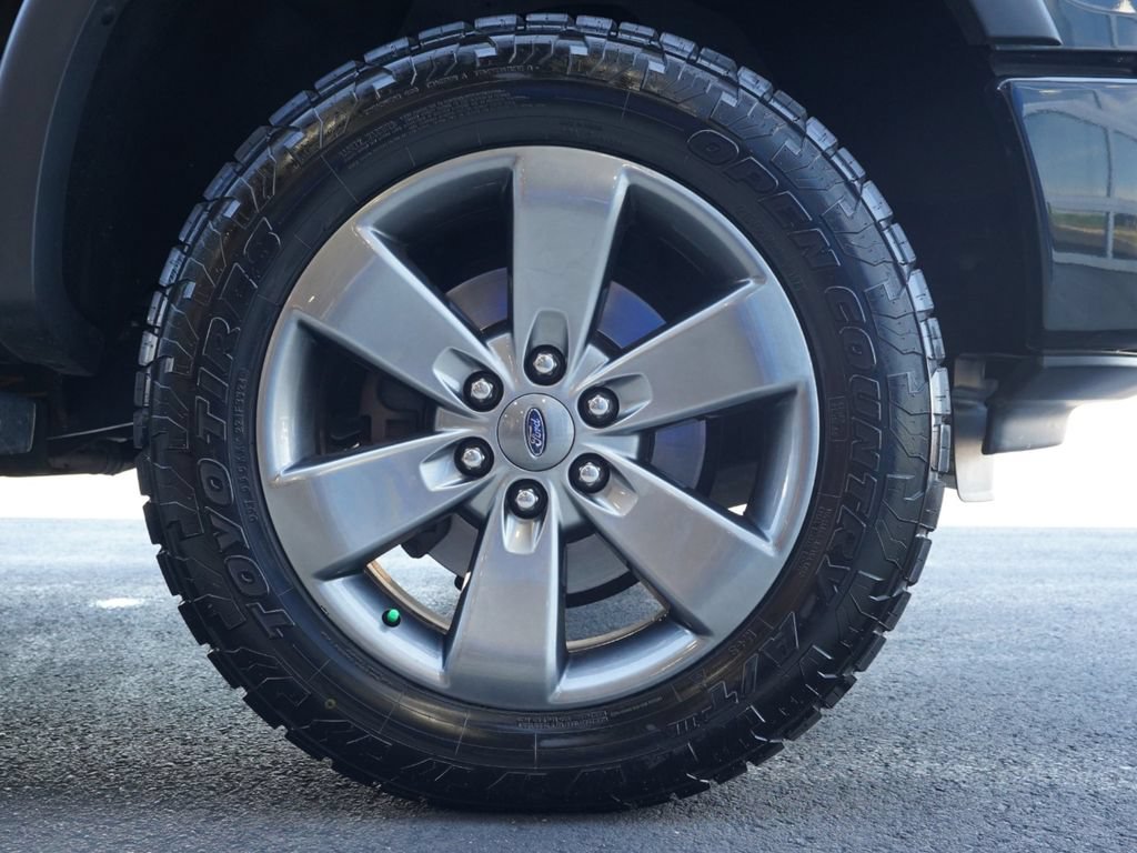 Used 2014 Ford F150 FX4 w/ Equipment Group 402A Luxury AWD/4WD image 33