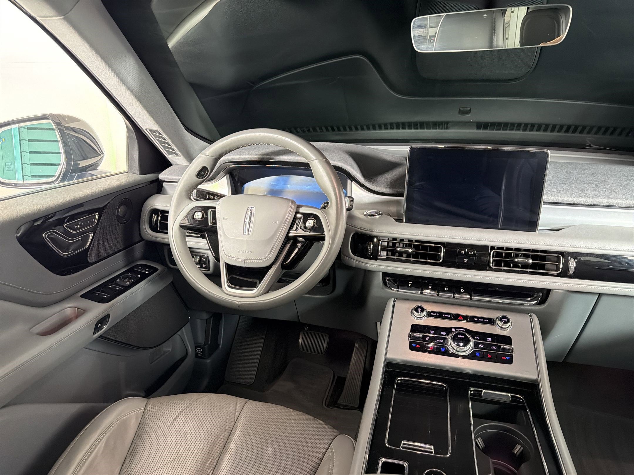 Used 2020 Lincoln Aviator Reserve w/ Equipment Group 201A AWD/4WD image 28