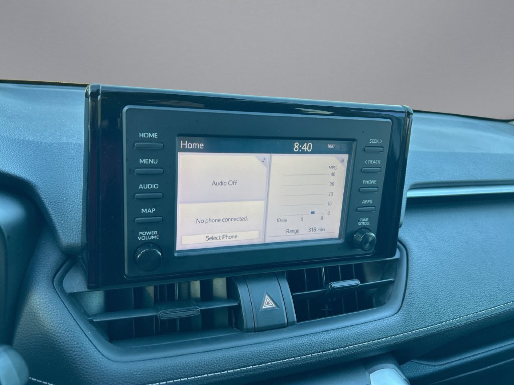 Used 2019 Toyota RAV4 LE FWD image 21