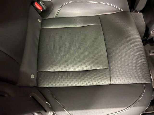 Used 2023 Subaru Outback Touring XT w/ Popular Package #2 image 25