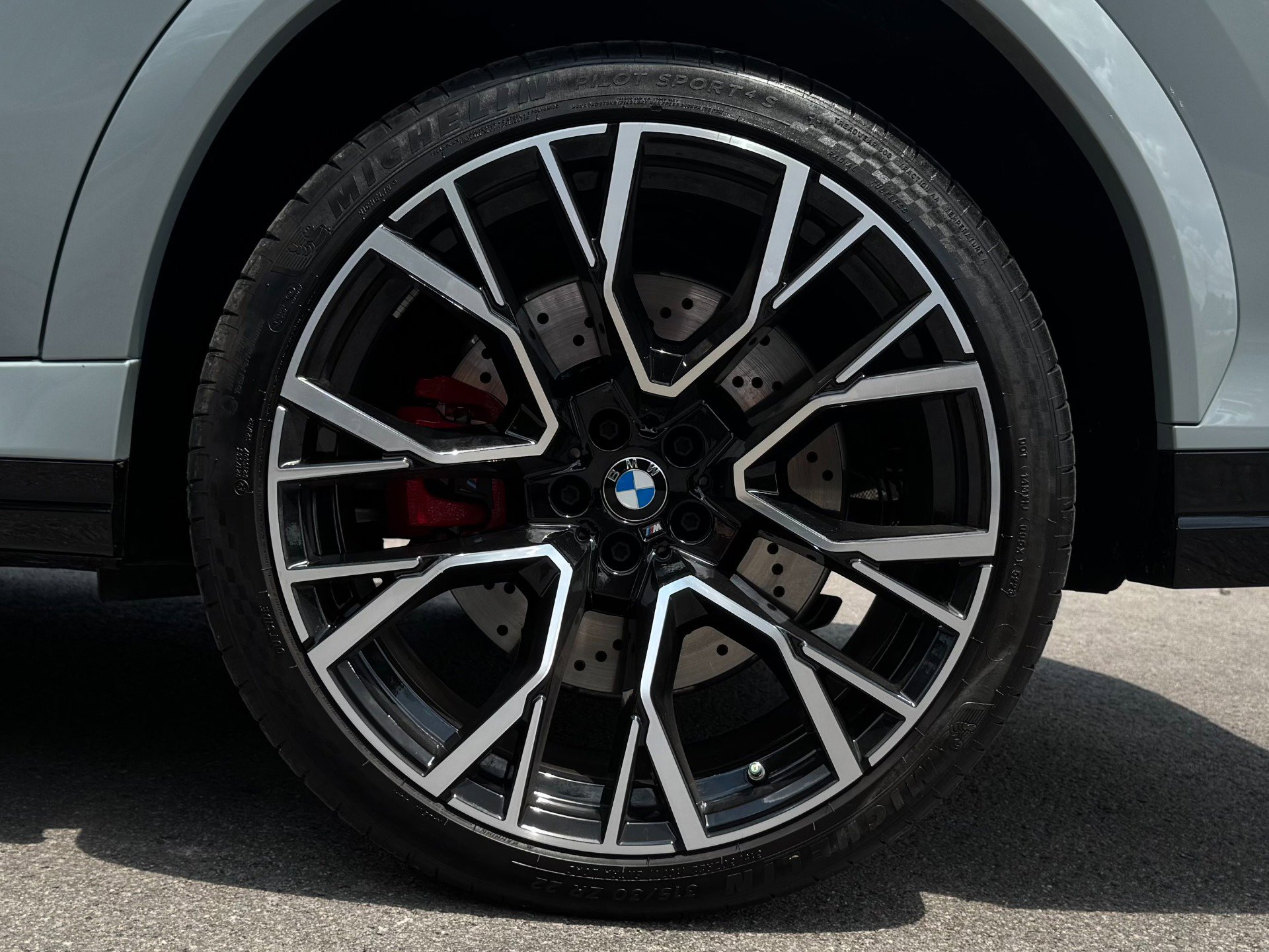 Used 2024 BMW X6 M Competition w/ Executive Package image 83