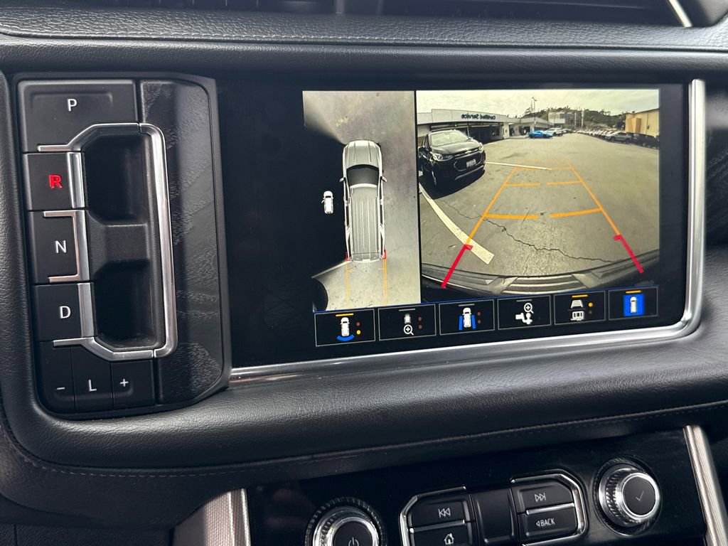 Used 2024 GMC Yukon Denali RWD image 30